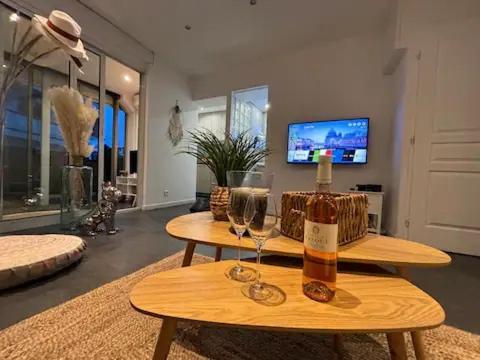 Elegant T2 Clim & Balcon - Plein Centre Cannes Esterno foto
