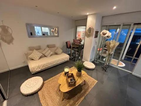 Elegant T2 Clim & Balcon - Plein Centre Cannes Esterno foto